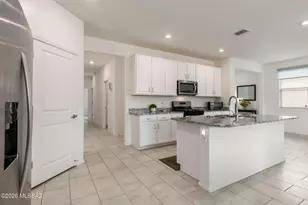 8686 N Calle La Canoa, Tucson, AZ 85742 - Photo 9