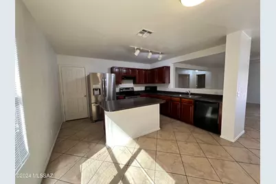 3912 W Oak Springs Trail, Tucson, AZ 85745 - Photo 5