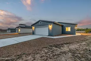 5738 E Hermans Rd, Tucson, AZ 85756 - Photo 3