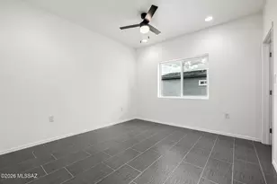 5738 E Hermans Rd, Tucson, AZ 85756 - Photo 21