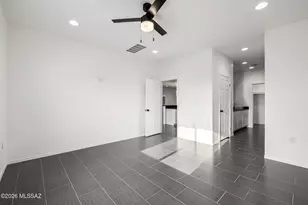 5738 E Hermans Rd, Tucson, AZ 85756 - Photo 17