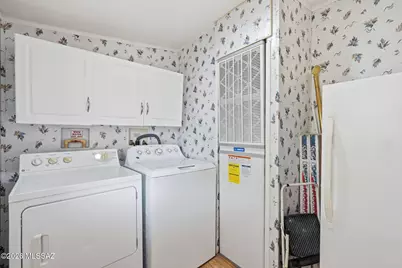 8974 N Valhalla Drive, Tucson, AZ 85743 - Photo 11