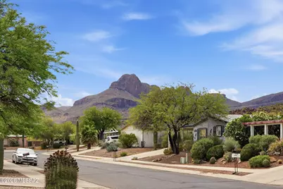 8974 N Valhalla Drive, Tucson, AZ 85743 - Photo 5