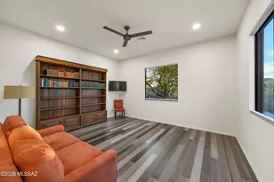 10875 N Poinsettia Dr, Tucson, AZ 85737 - Photo 31