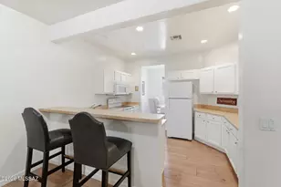 433 W Deerwood Ln, Green Valley, AZ 85614 - Photo 5