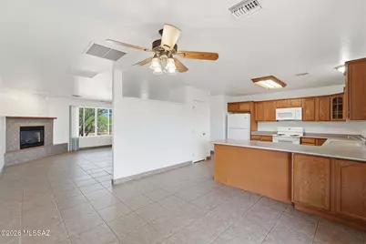 1462 Circulo Sombrero, Rio Rico, AZ 85648 - Photo 17