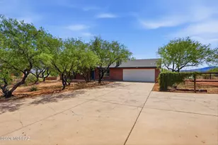 1462 Circulo Sombrero, Rio Rico, AZ 85648 - Photo 7