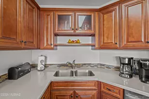 6655 N Canyon Crest Dr, Tucson, AZ 85750 - Photo 7