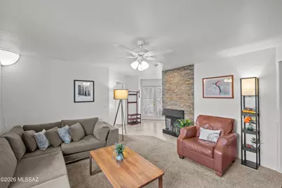 6655 N Canyon Crest Drive #10260, Tucson, AZ 85750 - Photo 1