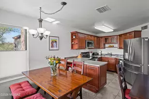 6655 N Canyon Crest Dr, Tucson, AZ 85750 - Photo 1
