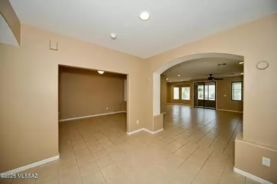 733 W Shadow Wood Street, Green Valley, AZ 85614 - Photo 5
