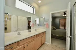733 W Shadow Wood St, Green Valley, AZ 85614 - Photo 29