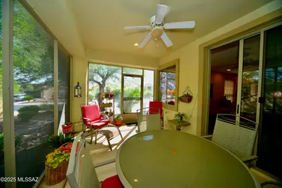 733 W Shadow Wood Street, Green Valley, AZ 85614 - Photo 3