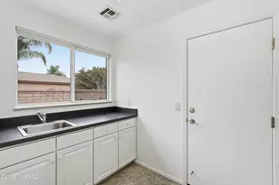 1563 N Rush Creek Ct, Green Valley, AZ 85614 - Photo 35