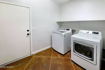 8271 N Rocky Brook Drive, Tucson, AZ 85743 - Photo 19