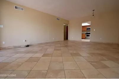 814 N Crescent Lane, Tucson, AZ 85710 - Photo 13