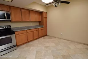 814 N Crescent Ln, Tucson, AZ 85710 - Photo 11