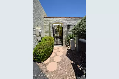 814 N Crescent Lane, Tucson, AZ 85710 - Photo 3