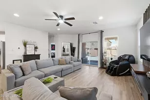 918 W Calle Lindo Clavel, Sahuarita, AZ 85629 - Photo 3