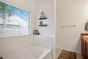 8768 W Saguaro Moon Rd, Marana, AZ 85653 - Photo 19