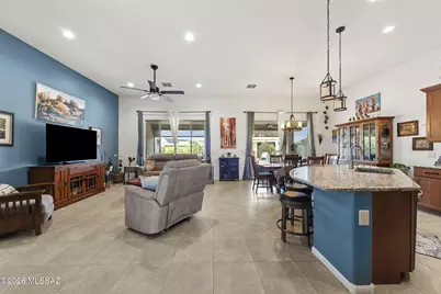 2547 E Josephine View Drive, Green Valley, AZ 85614 - Photo 11