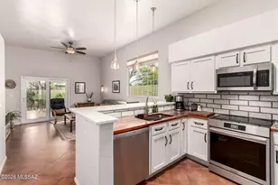 6678 E Crimson Sage Dr, Tucson, AZ 85750 - Photo 11