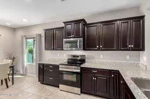 21529 E Freedom Dr, Red Rock, AZ 85145 - Photo 11