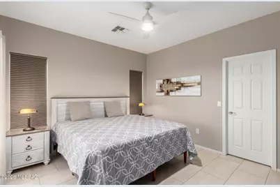 21529 E Freedom Drive, Red Rock, AZ 85145 - Photo 13