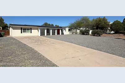 8449 E Kent Place, Tucson, AZ 85710 - Photo 1