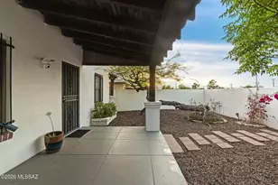 1718 E Grant Rd, Tucson, AZ 85719 - Photo 11