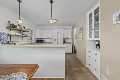 1718 E Grant Road, Tucson, AZ 85719 - Photo 17