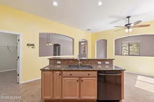 13623 E Aviara Pl, Vail, AZ 85641 - Photo 17