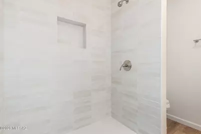 750 W Camino Iturbide, Green Valley, AZ 85622 - Photo 15