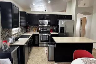 578 W Tara Danette Dr, Tucson, AZ 85704 - Photo 5