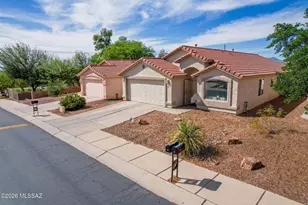 578 W Tara Danette Dr, Tucson, AZ 85704 - Photo 3