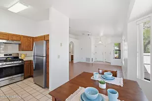 174 E Camino De Diana, Green Valley, AZ 85614 - Photo 21