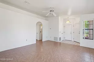 174 E Camino De Diana, Green Valley, AZ 85614 - Photo 9