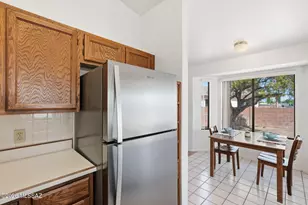 174 E Camino De Diana, Green Valley, AZ 85614 - Photo 11