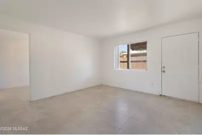 5813 E 23rd Street, Tucson, AZ 85711 - Photo 7