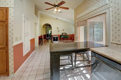 5545 N Waterfield Drive, Tucson, AZ 85750 - Photo 9