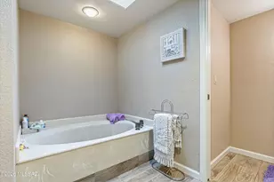 7232 E Ashling Ln, Tucson, AZ 85715 - Photo 17