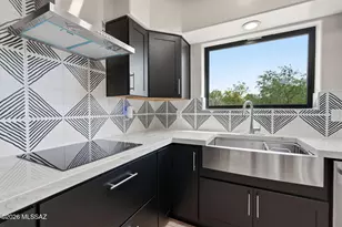 1097 W Corte Del Pintor, Green Valley, AZ 85614 - Photo 13