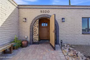 9320 E Barbara Jean Pl, Tucson, AZ 85710 - Photo 5