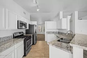 10008 E Moonstruck Way, Tucson, AZ 85747 - Photo 17