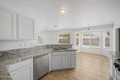 10008 E Moonstruck Way, Tucson, AZ 85747 - Photo 19