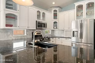 327 W Klinger Canyon Dr, Oro Valley, AZ 85755 - Photo 9