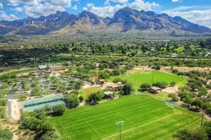 10407 N Fair Desert Dr, Oro Valley, AZ 85737 - Photo 7