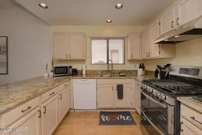 10407 N Fair Desert Drive, Oro Valley, AZ 85737 - Photo 11