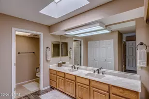 836 E Camino Diestro, Oro Valley, AZ 85704 - Photo 43