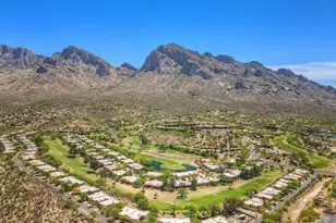 836 E Camino Diestro, Oro Valley, AZ 85704 - Photo 7